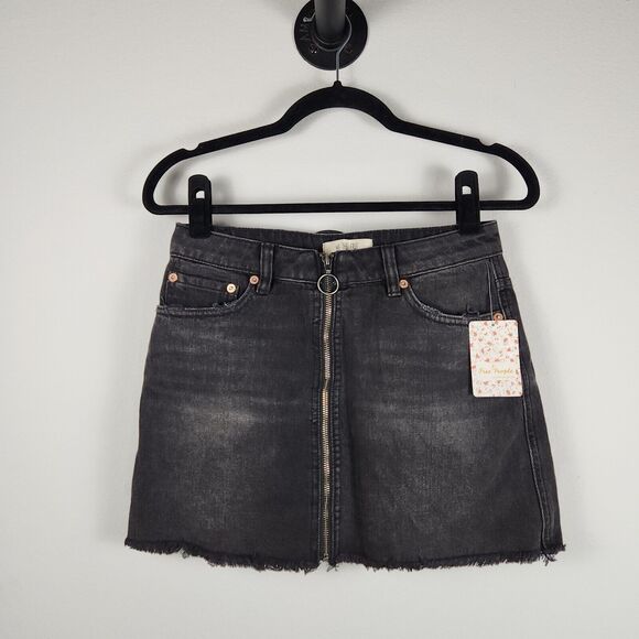 Free People Skirt Denim Mini Haven Frayed Hem Zip-Up Distressed Y2K NWT - 28" - Picture 1 of 11